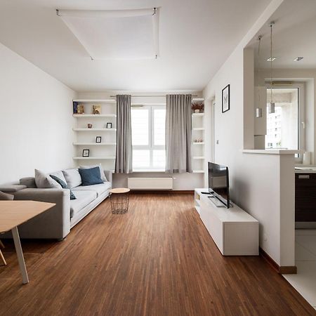 ורשה Stawki Pleasant Apartment מראה חיצוני תמונה