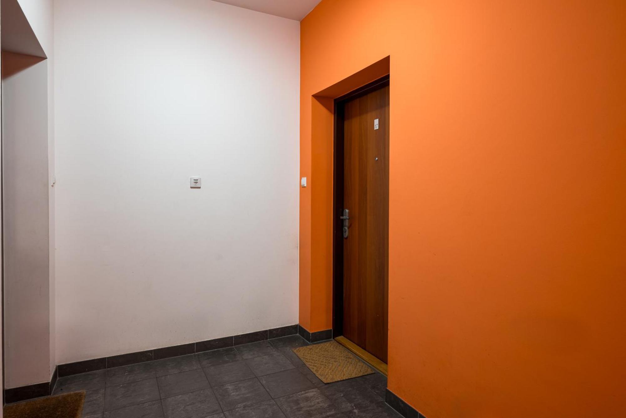 ורשה Stawki Pleasant Apartment מראה חיצוני תמונה