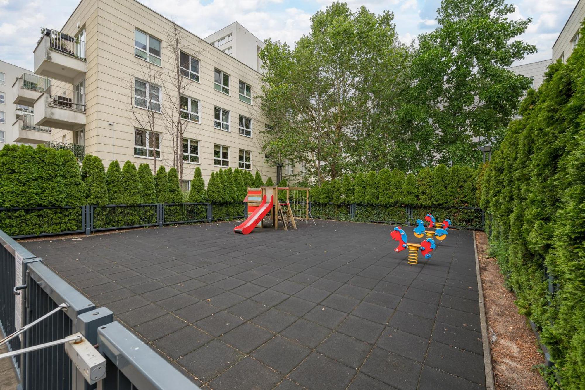 ורשה Stawki Pleasant Apartment מראה חיצוני תמונה